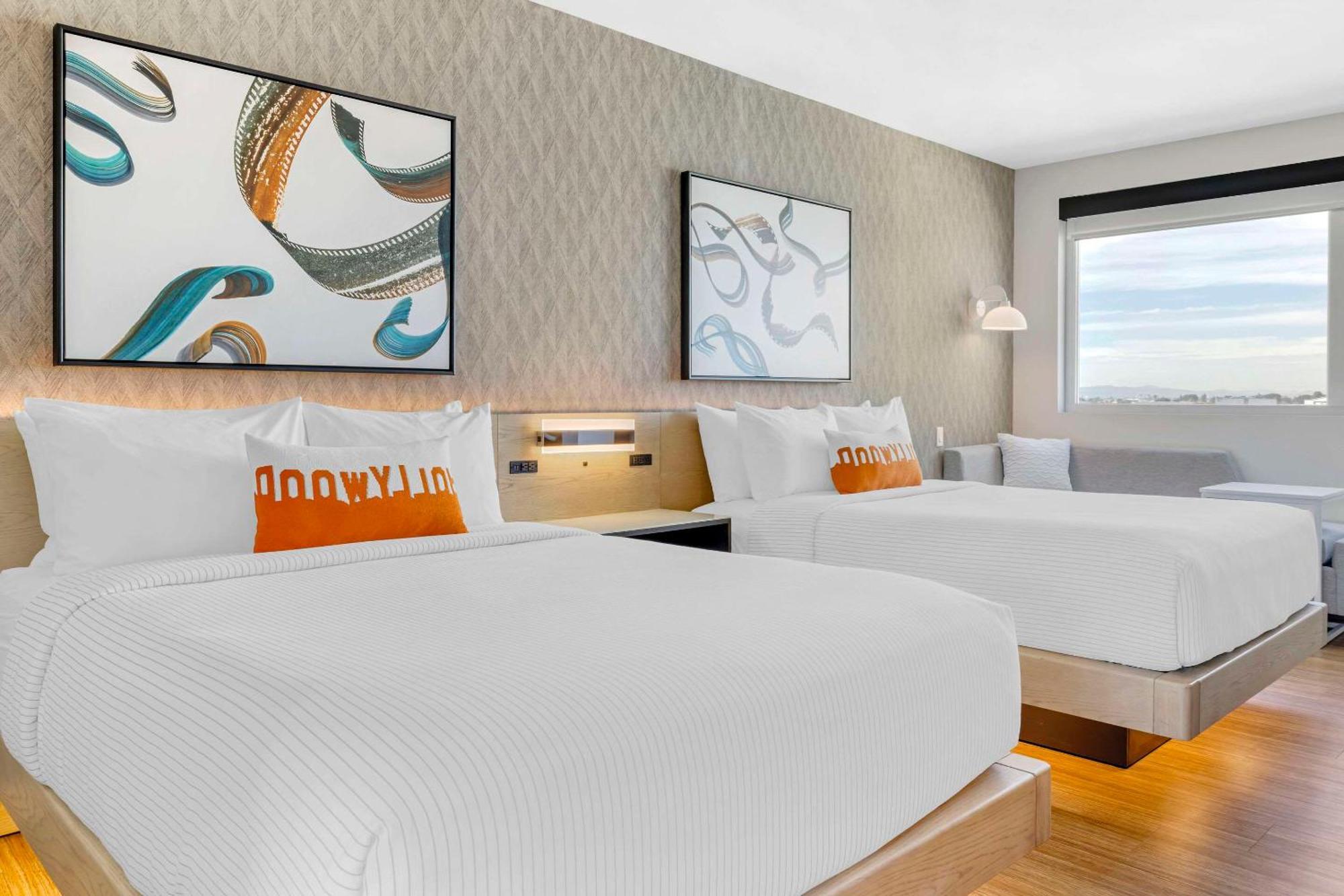Cambria Hotel Burbank Airport Extérieur photo