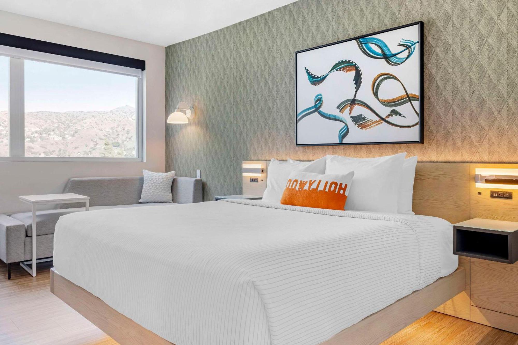 Cambria Hotel Burbank Airport Extérieur photo