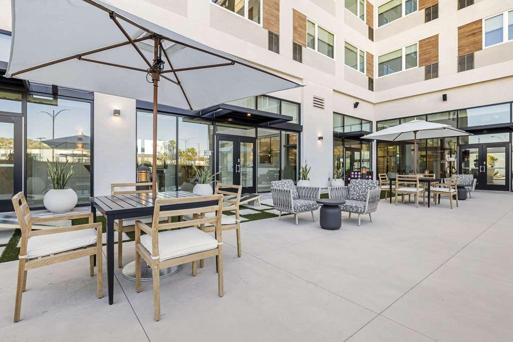 Cambria Hotel Burbank Airport Facilités photo